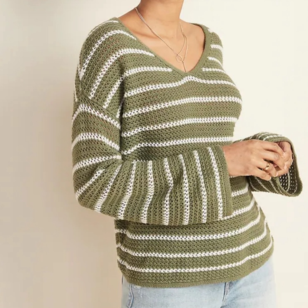 Old Navy olive and white striped Vee neck open crocheted sweater w wide …